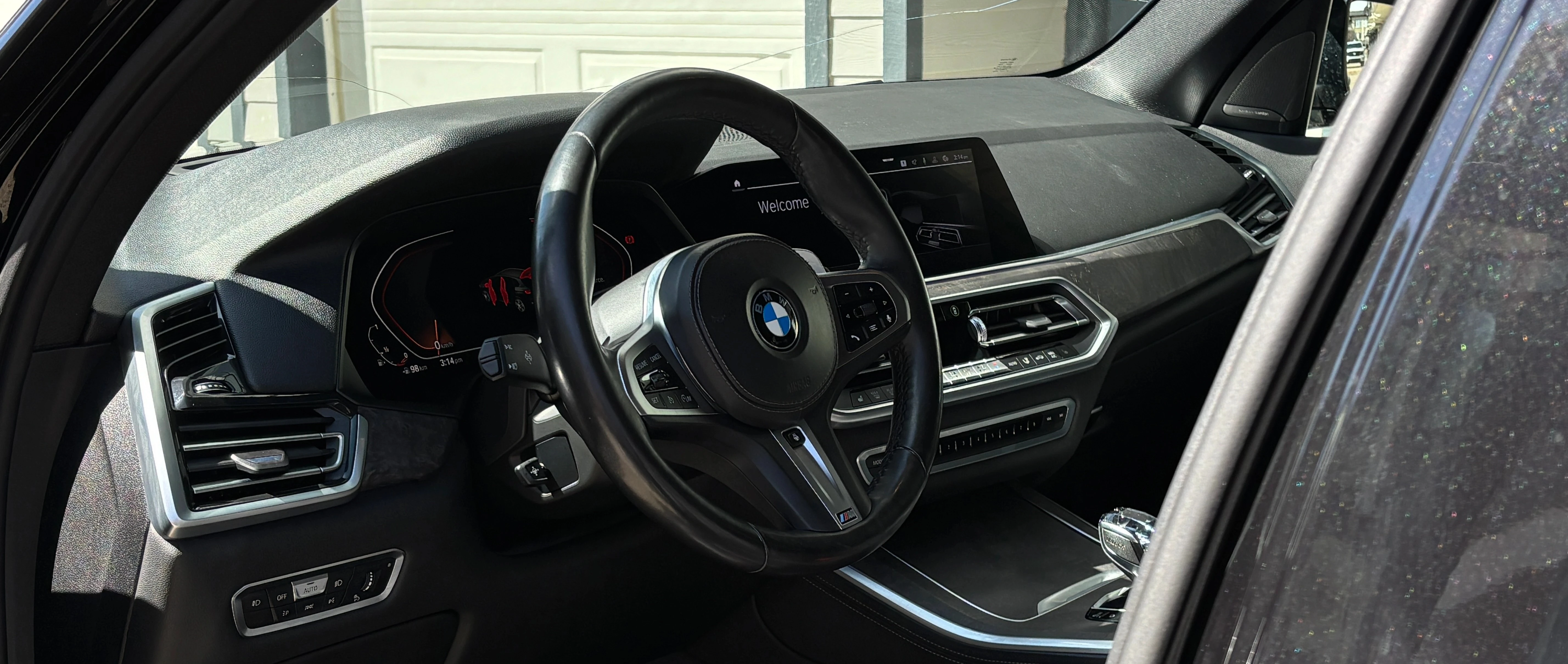Car interior deep cleaning in Calgary